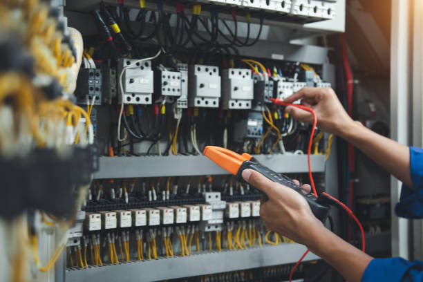 Best Electrical Outlet Repair  in Riverwoods, IL