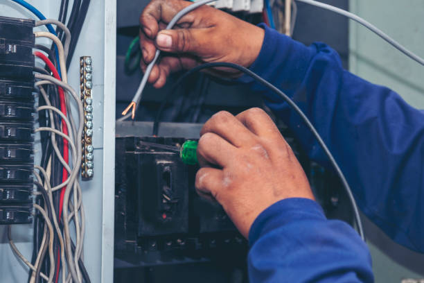 Best Emergency Electrical Repair  in Riverwoods, IL